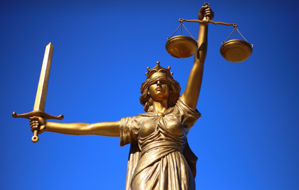 News Bild [Translate to English:] Unternehmen klagen gegen Einwegfonds